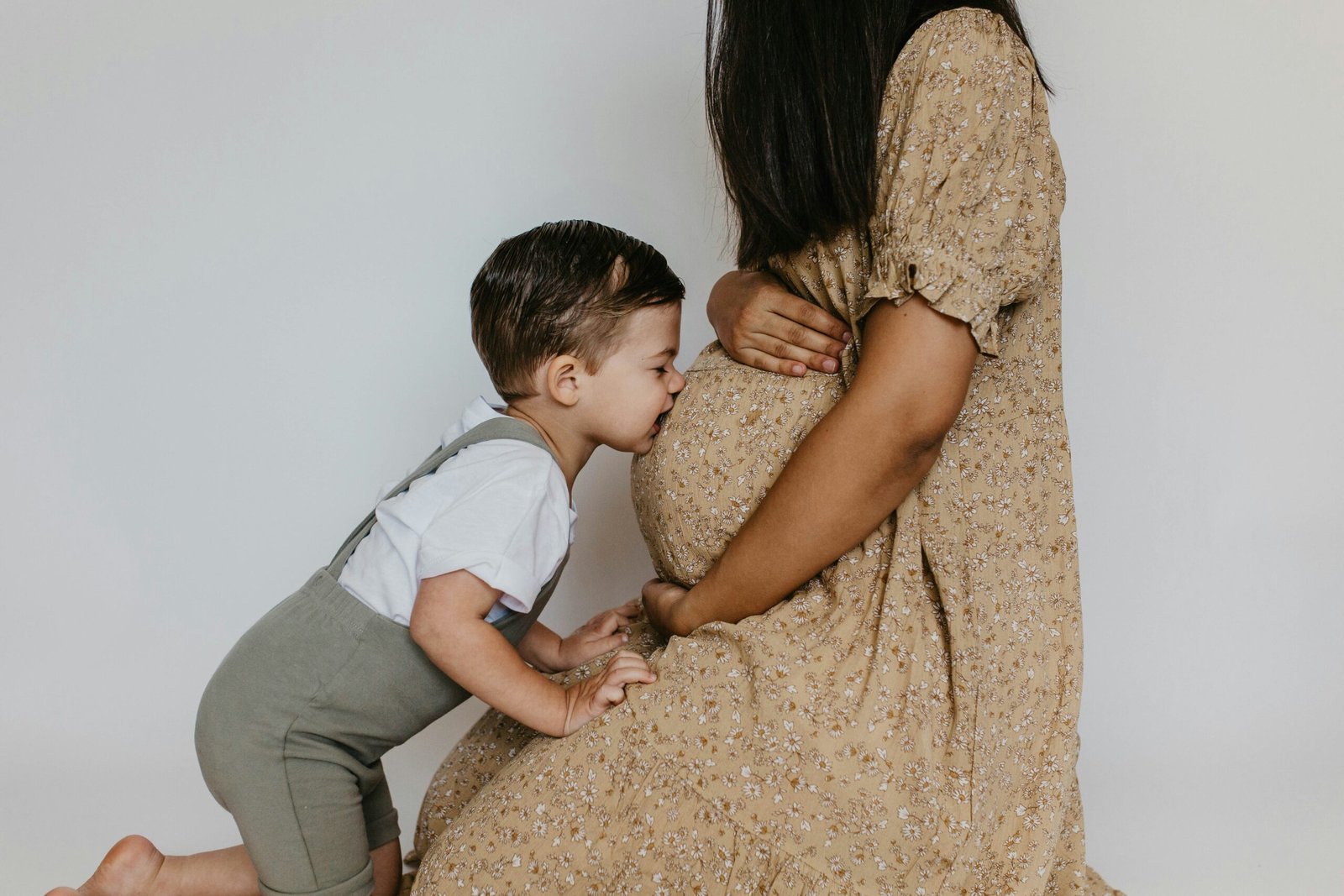 contact-img Camylla Battani PHircQqnwSE Unsplash Scaled